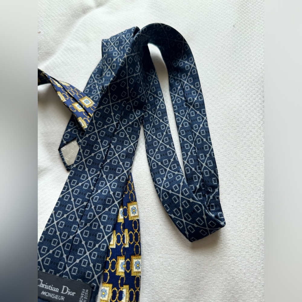 2 Mens Ties ( Christian Dior) - Picture 10 of 15